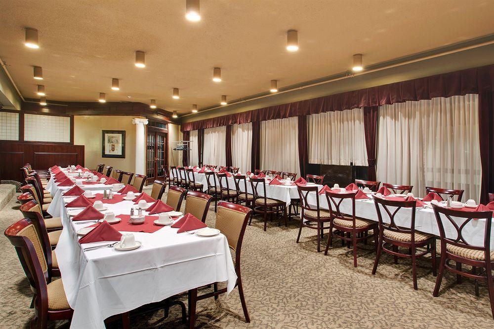Holiday Inn Sudbury By Ihg Ресторан фото