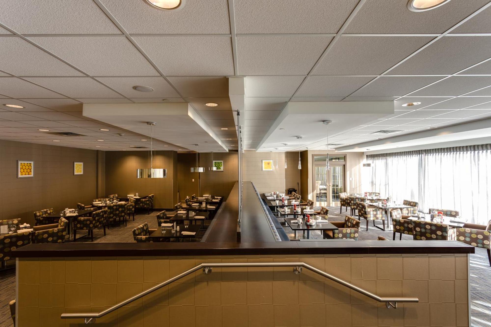 Holiday Inn Sudbury By Ihg Екстер'єр фото