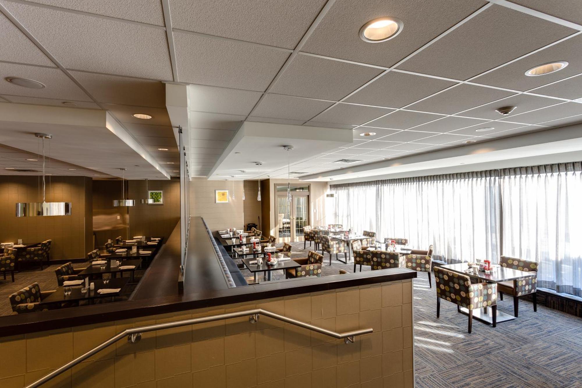Holiday Inn Sudbury By Ihg Екстер'єр фото