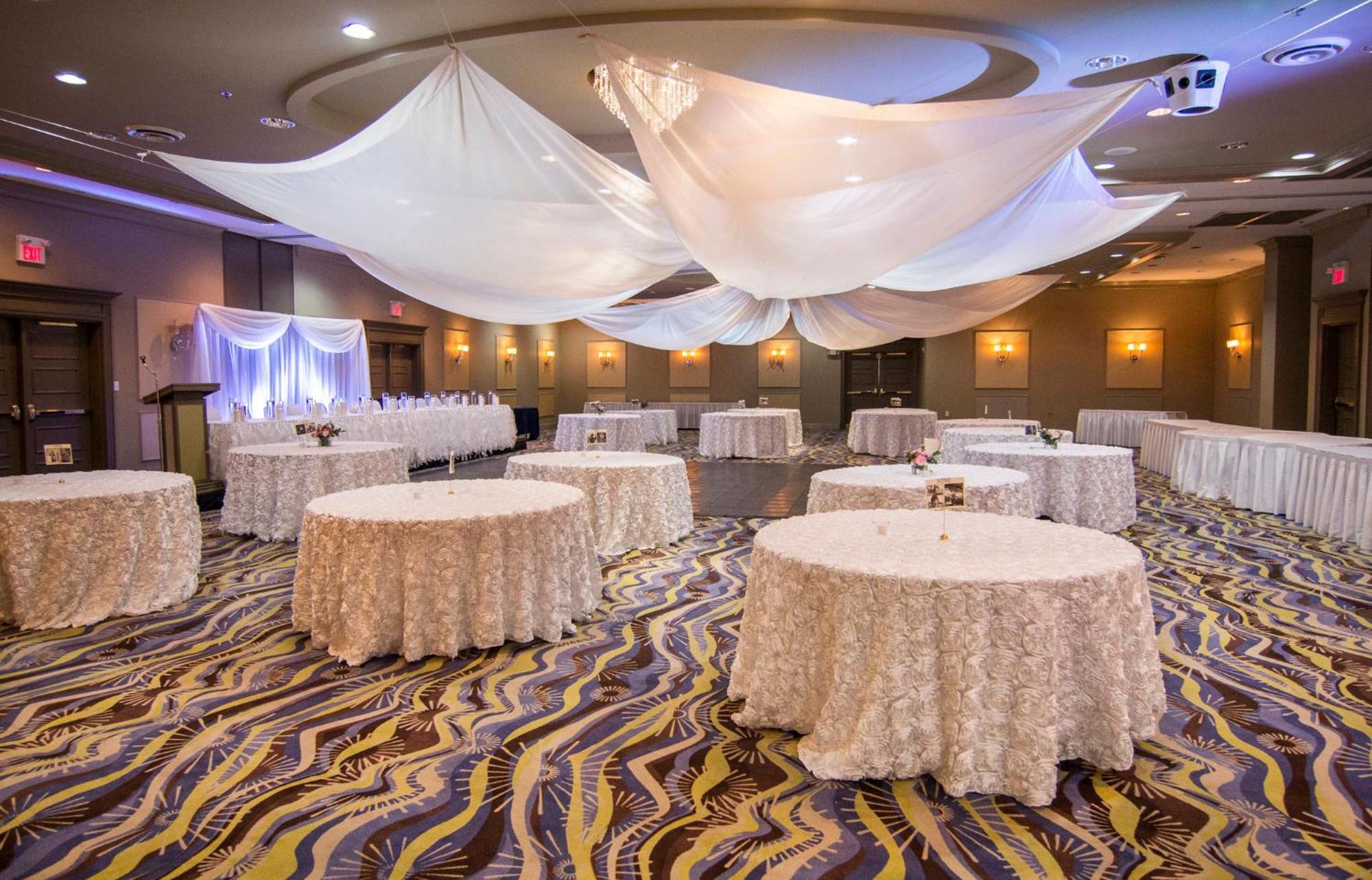 Holiday Inn Sudbury By Ihg Екстер'єр фото